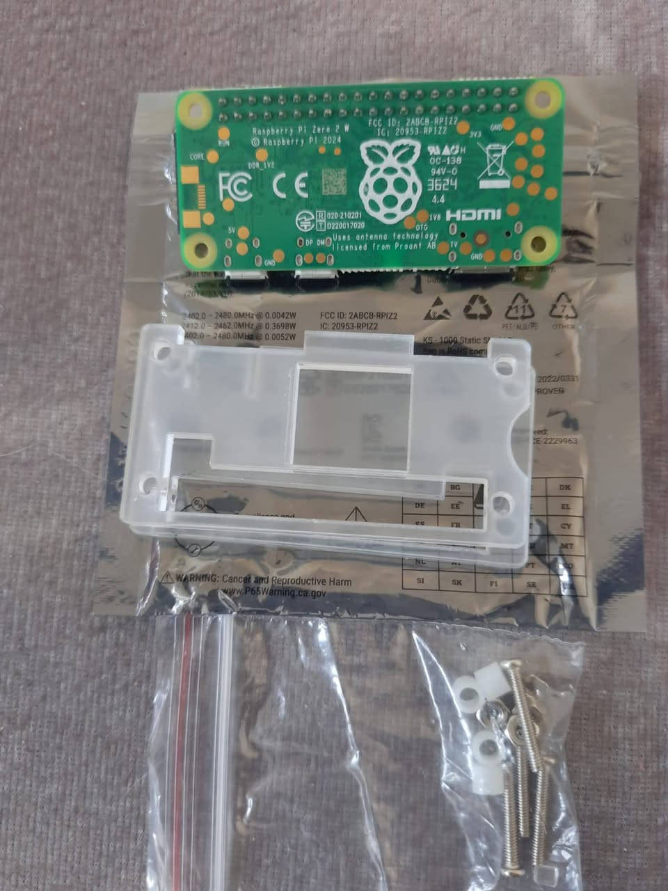 #متوفر Raspberry Pi Zero 2 W أصلي
معالج Quad-Core ARM Cortex-A53 بسرعة 1GHz
ذاكرة RAM 512MB
Wi-Fi مدمج
Bluetooth 4.2 مدمج
منفذ Mini HDMI
منفذ Micro USB OTG
منفذ Micro USB للطاقة
يدعم أنظمة Linux و Raspberry Pi OS
مناسب لمشاريع الأتمتة، الكاميرات، السيرفرات الصغيرة، الروبوتات وإنترنت الأشياء (IoT)


**إذا كنت صاحب هذا الإعلان وتريد حذفه لأي سبب، رجاءا أرسل رسالة إلى الدعم الفني**
