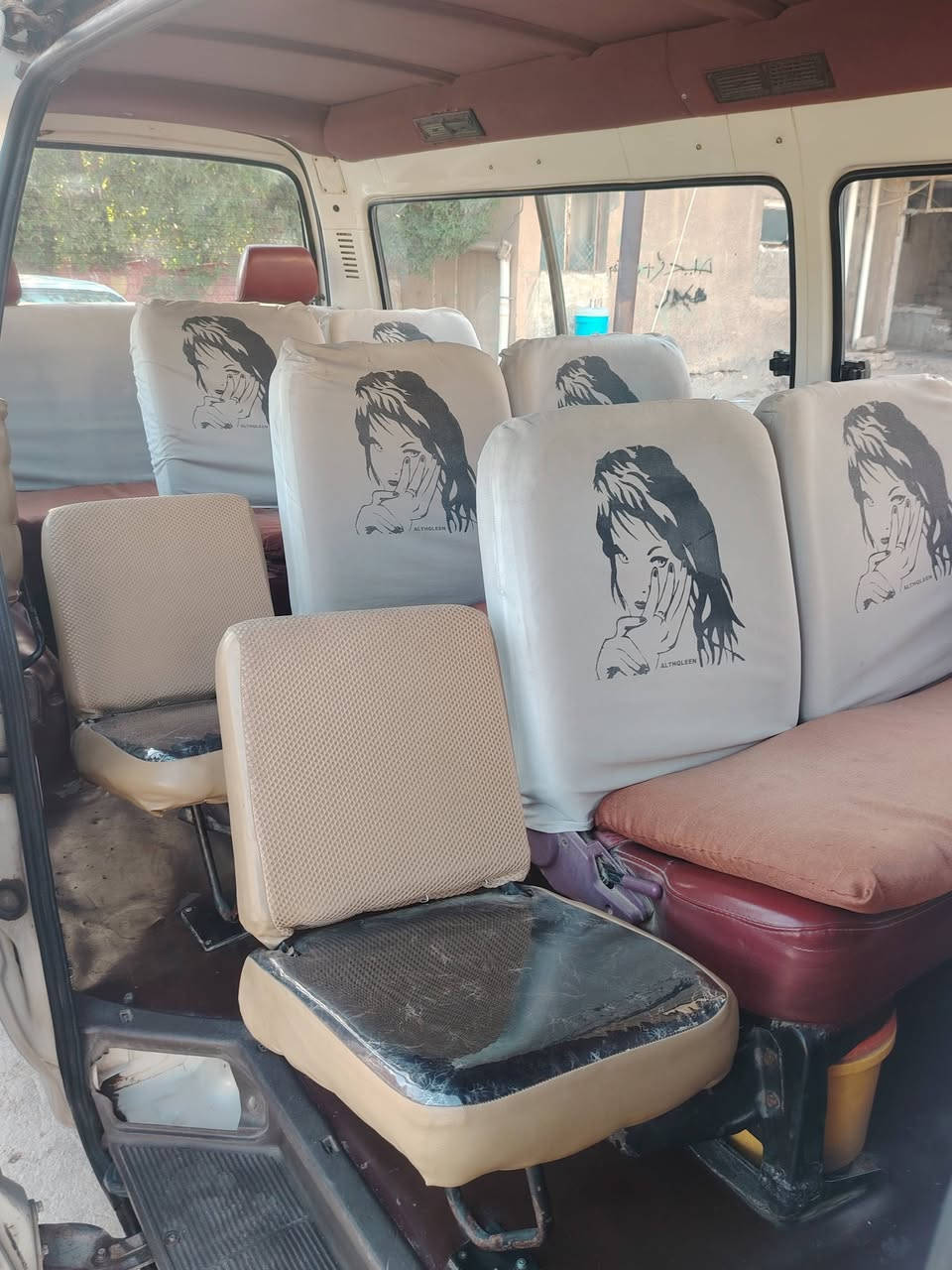 سلام عليكم. فتون مديل 2014 رقم واسط   مشروع وطني مصفره. دوشمه نضيفه كهربايات كله شغاله  مكينه وكير نضاف   عوزه تلحيضات      السعر 72 بيه مجال قليل         ***********.      مكان واسط
