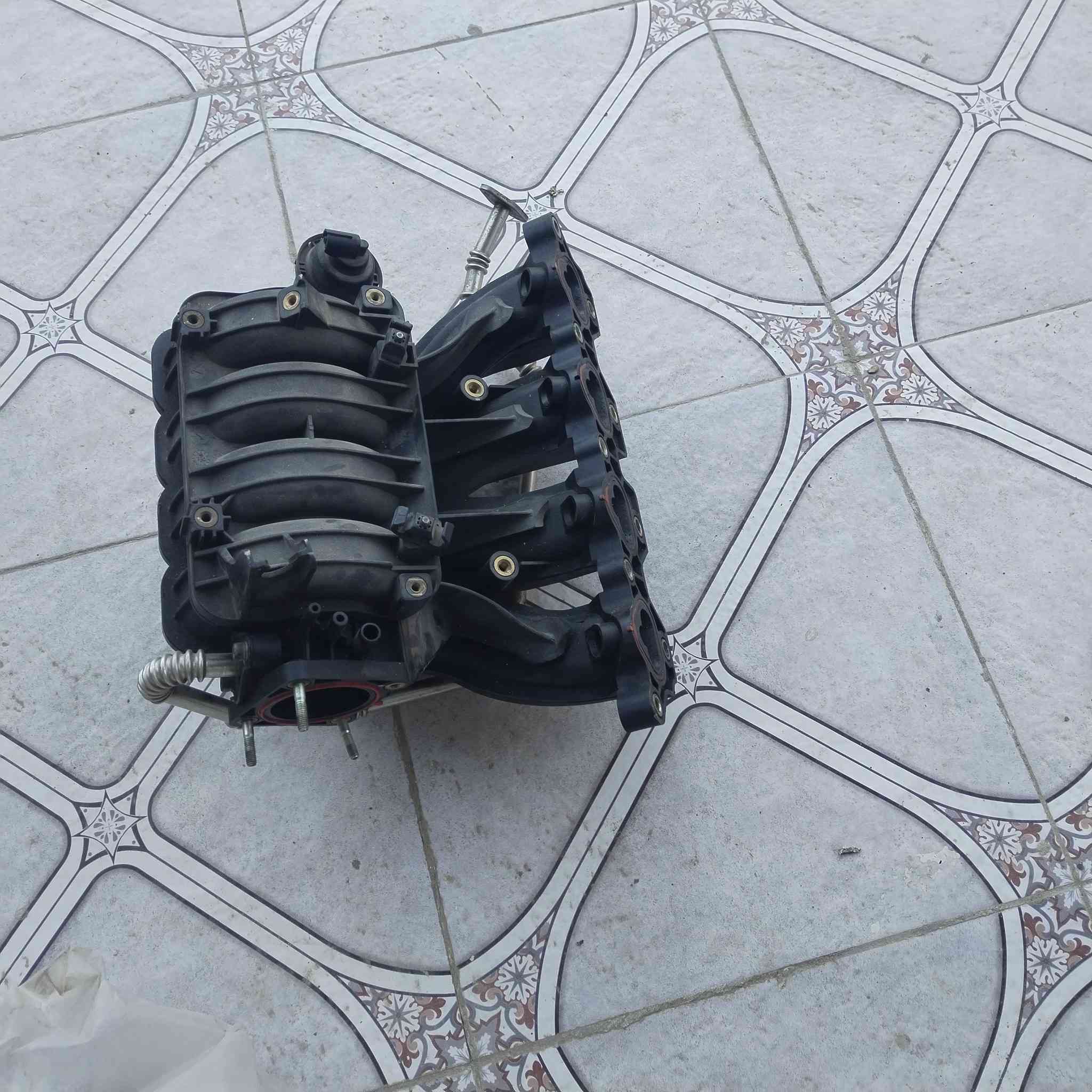 السلام عليكم
أغراض افيو اوبترا للبيع
غطاء مكينة + دكشن بارد هوه وحساساته والبوري مال الهواء + درايم شفت ايمن + روس ارواط اوبترا + دبة زراكات هيك وماطورها  الي يريدهم يقيم بلي يرضه بي الله وياخذهم مكاني بابل المسيب ***********
