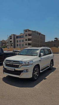 لاندكروز VXR • ٢٠٢١ • رقم بغداد