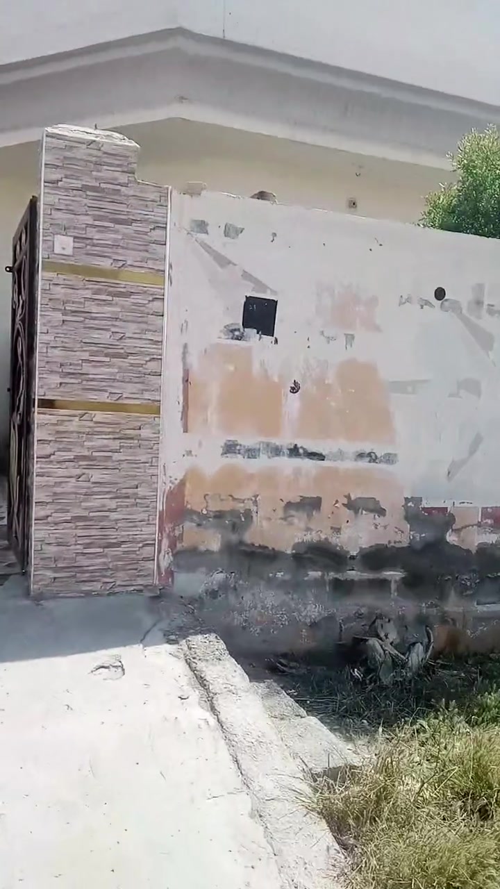 بيت للبيع عنوان شهربان جعار زراعي مقابل ملعب خماسي علي سريح مساحة 260 متر استقبال مطبخ قرفتين نوم وصاله وصحيات مخزن هاتف *********** سعر 59 مليون
