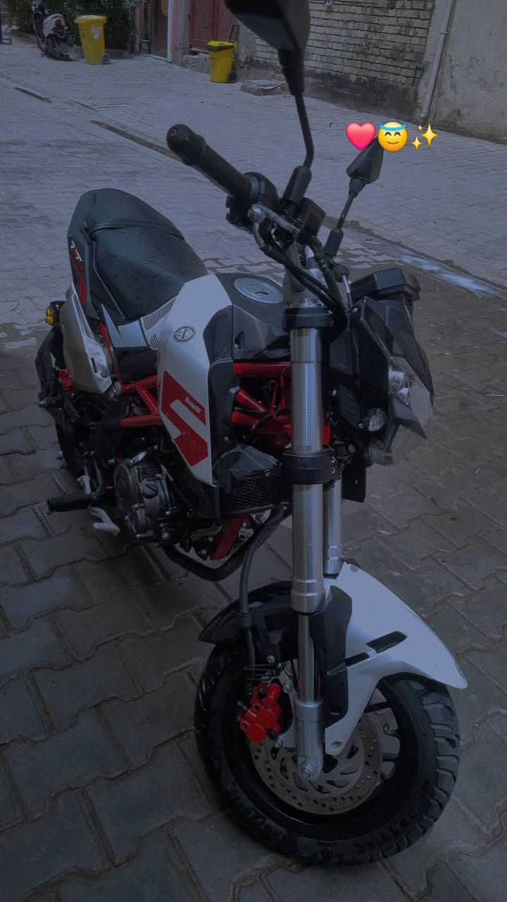 #سلام_عليكم شبابنا الطيبة بنلي 135 TNT رقم #بغداد نظافة 95%  مكينة بلادي صافية برغي ممفتوح صيانتها دهن فلاتر كله بالشركة بانزين كله محسن ادامة مستمرة الشراي ويعرف اسعارهن  تواصل واتساب ***********
