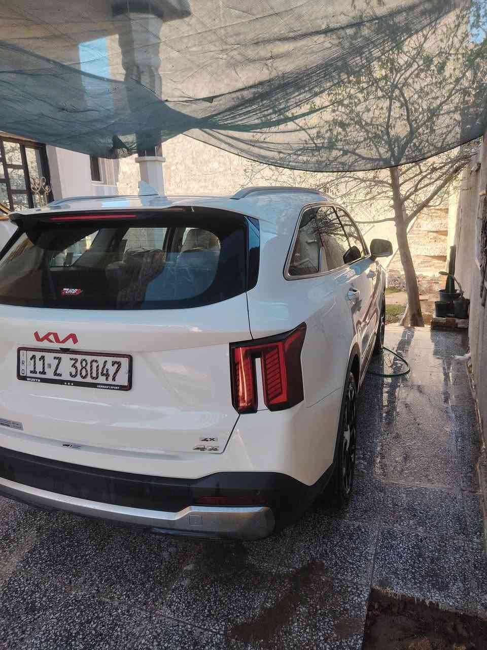 السلام عليكم كيا سورنتو 4X أعلى فئة بالسورنتو ضمان المجموعه الدوليه موديل2024رقم بغداد بسمي ماشيه 7الف فقط  يعني زيرو بعدهي تبديل الدهن بالشركه قبل 4 ايام بدلت التبديله الثانيه كفاله عامه السياره مغلفه بي بي اف كامل السياره داخل وخارج حتى الجام والايتات غلفتهن بس سعر التغليف 23 ورقه كلف وفيديو التغليف مرفق ويا الصور
المواصفات
محرك 6 سلندر
كير ماوس
ويل حجم 20 المرغوب
داتا شو
بانوراما
حساسات اماميه خلفيه
توقف ذاتي مانع تصادم
كامرات محيطيه
بصمه تشغيل وابواب وتشغيل عن بعد
جنطه كهرباء
اريل نفكيشن
حساسات ماسحات
كشنات جلد تدفئه وتبريد بالكشنات
فور ويل
اتو هولد، وتو بارك
سستم سماعات
5انظمة قيادة
شاحن واير ليس
2منافذ طاقه، و2 بالكشنات
مانع انزلاق، مانع انحدار
7راكب
تبريد مناخي منفصل
بردات خلفيه
مري قلاب تفتح عند الاقتراب
لد نهاري
تبريد 3قطع
بصمه عدد2
كتلوكات الشركه وكتاب الضمان موجود بيها
السعر 355 $ المكان بغداد
التواصل ***********
***********
اتصال فقط
