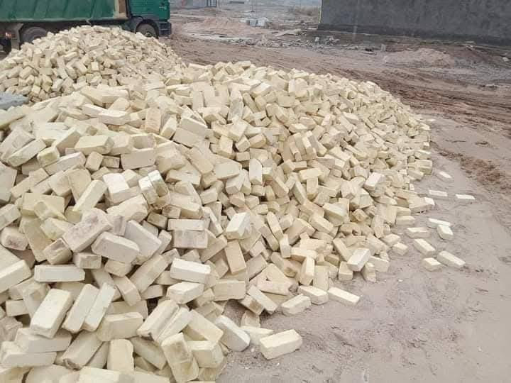 طابوك مجمع السماوه
لون وقالب واحد وعدد مظبوط 
 
اي شي يخالف الاتفاق مرفوض
عدد تك 4000 مع 150 طابوكه زياده
سكس 8000 مع 300 طابوكه زياده (سعر حسب المكان )
الاستفسار الاتصال على الرقم 
*********** واتساب

*********** الاتصال
الخاص مفتوح
(ملاحظه) انواع رمل موجوده
