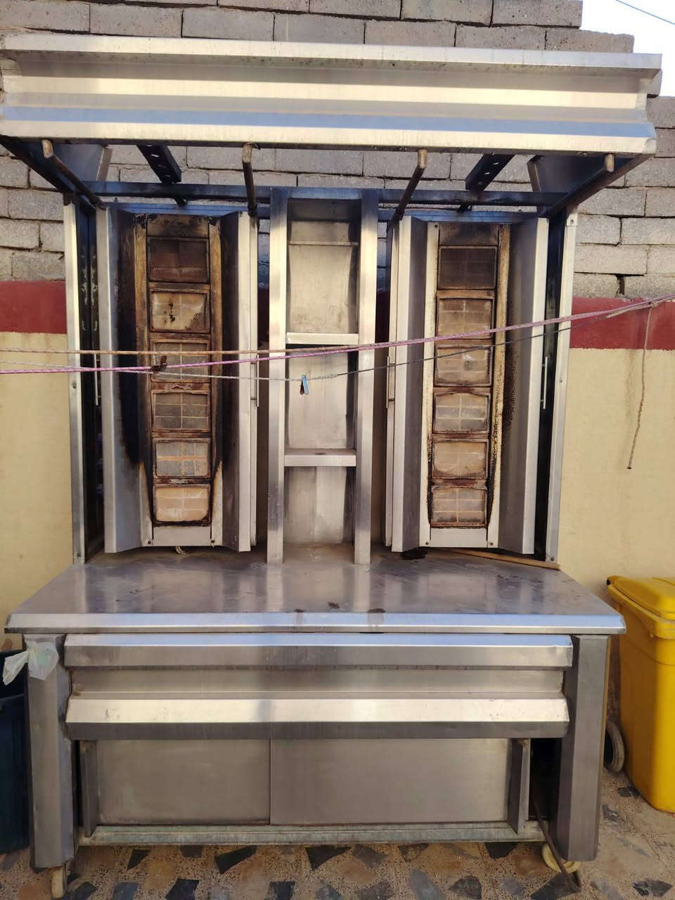 السلام عليكم
غراض مطعم للبيع ذي قار الغراف 
***********
