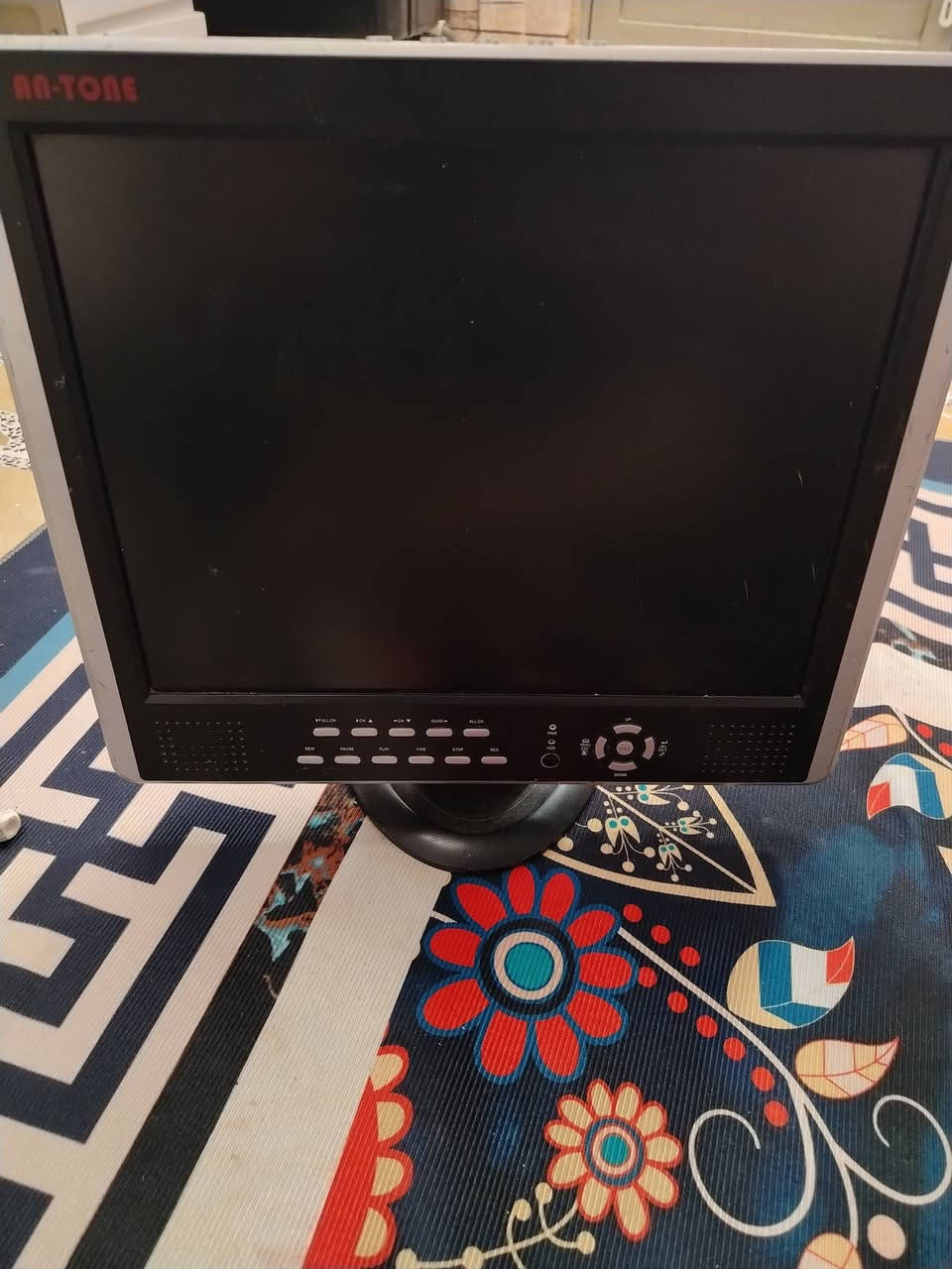 شاشة وdvr بنفس الوقت 

يعني هي شاشة وهي dvr كاميرات 
تاخذ 8كاميرات 
الحجم مااعرف بس مخلي ايدي على الحجم 
هارد500g
 تشتغل على محول 12 فولت 
ويها مواصفات بعد مااعرفهن تكدر تشوفهن بالصور 

اكرر.. تاخذ 8 كاميرات  وهي شاشة وهيdvr 

ابيعها واقع حال  تجي تفحص وتاخذها 

السعر 70 الف


**إذا كنت صاحب هذا الإعلان وتريد حذفه لأي سبب، رجاءا أرسل رسالة إلى الدعم الفني**