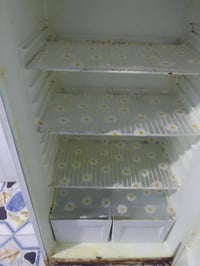 ثلاجه • حجم كبير • شغاله