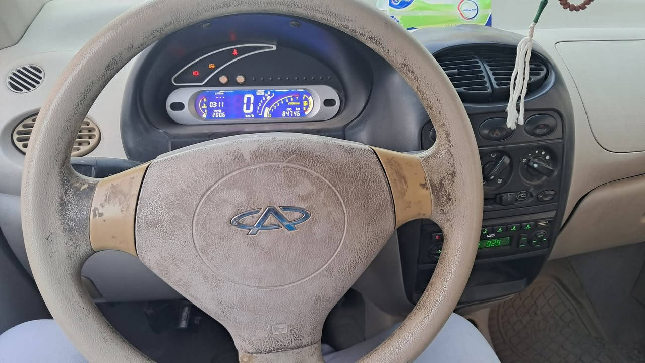 سيارة كيو كيو شيري موديل 2013 للبيع بسعر 30 ورقه وبيها مجال المكان بصرة الجمهورية السيارة ماشيه 84 الف مبدل الها منظومة كير وباتري وتايرات بديها نظيف تقريبا بيها جم زلغ صغير ارقامها دولية بصرة باسمي تحويل يمته ماتريد دواخلها اذا تريد تكدر تعدلها ودوشمها من جديد بيها تبخير شوي وغراضها رخصيه محركها اعتقد ب200
واذا تداريها بدهن وماي ماعليها شي سيارة مرتبه للبيع اخذتها للجامعة رقمي *********** موجود واتساب ولحد يكلي شنو تكفل بيها مابايع لاند كروز هههه هيه كيو كيو غراضها كلها موجوده ورخيصه
