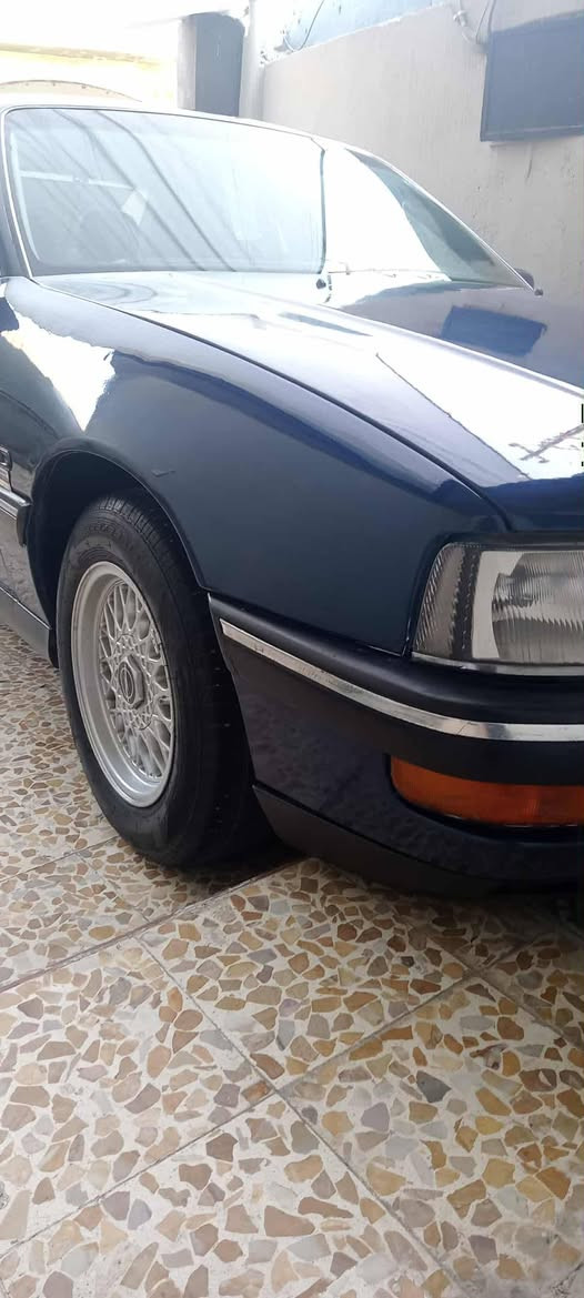 اوميكا سيناتور 3000 موديل 92 تنته محرك كير توماتيك نظيف صبغ جماليه كهربائيات دوشمه طخم تاير باتري جديد سنويه ل 2030 باسمي سعر 35  .... موبايل ***********
