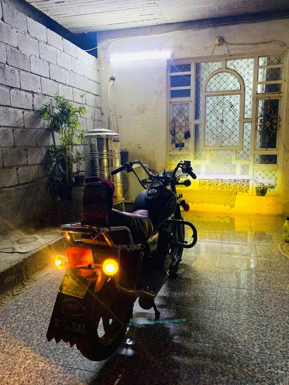 سلام عليكم موطور جني شغال كهربايات كلهه شغاله نكره سلف نظافه فول محرك شرط /رقم الهاتف : *********** سعر عل اتصال
