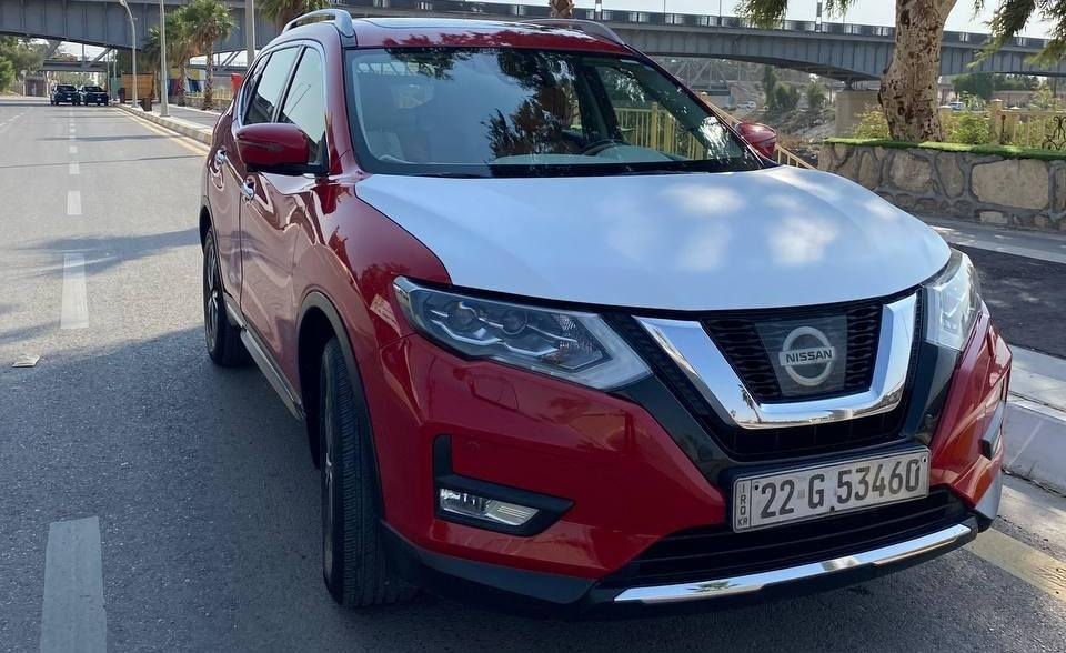 نيسان X-TRAIL خليجي 2018 –
 بلاتينيوم كلش قليلات الي بالعراق 
 رقم أربيل – السيارة باسمي
 مكان السيارة: السليمانية 
المواصفات:
فول مواصفات بلاتينيوم
فتحة سقف بانوراما
  التشغيل بصمة
كشنات كهرباء
كشنات تدفئة وتبريد امامي خلفي 
صندوق كهرباء ينفتح عل لمس
ستيرن تدفئة
مرايا جانبية كهرباء
هندبريك إلكتروني + Auto Hold
5 رادارات
(تفادي اصطدام – نقاط عمياء – تنبيه حركة خلفية)
5 كاميرات (360 درجة)
مصابيح زينون أمامية
كاشف ضباب
الضوء العالي التلقائي
لايتات متحركة وي الستيرن
نظام تنبيه السائق
نظام مانع الانزلاق (Traction Control)
نظام الثبات الإلكتروني (ESP)
مثبت سرعة ذكي
حساسات أمامية وخلفية
تبريد بيانو
تشغيل أوتو ستارت / ستوب
صرفية الوقود: 8 لتر / 100 كم
بعد بيها هوايه مواصفات 
الماشيه 72 الف كم
بيها ملاحظات بسيطة مبيّنة بالصور

رقم صاحب سيارة ***********
