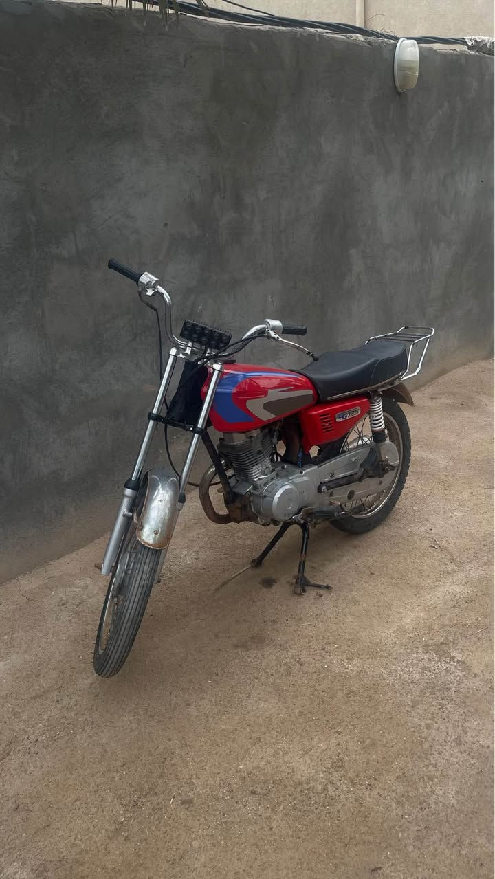 عليكم دراجه نامه شلامج اصل مكينه نامه مفتوحه مرا وحده فقط دراجه دوات مكفوله من سرقه وحلاه من صور تجي وشوف بعينك سعر 450
وبي مجال البصرة ابو الخصيب *********** ابو الخصيب, البصرة
