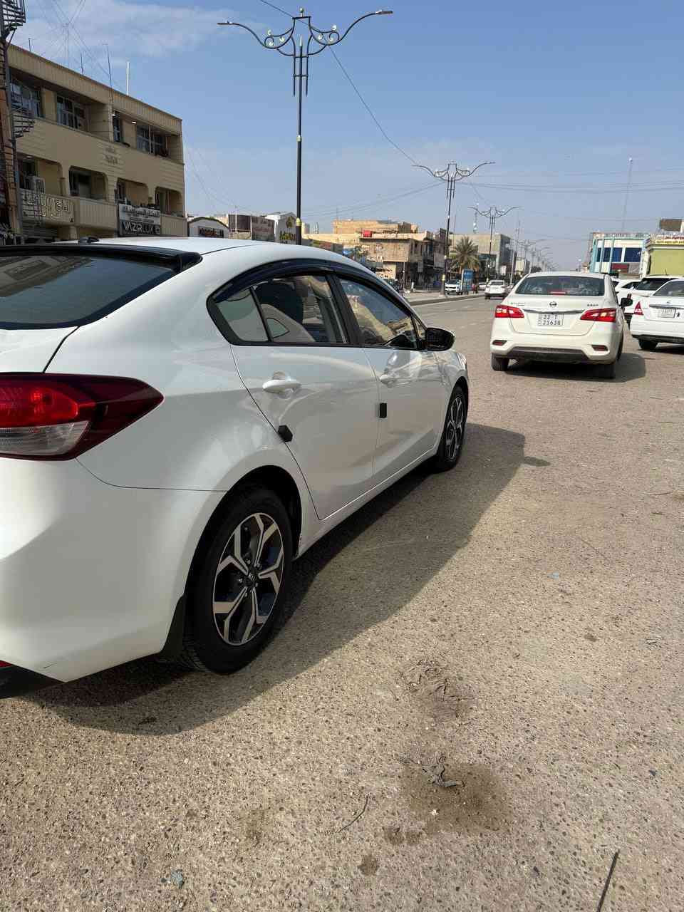 سلام وعليكم
كيا سيراتو لبيع 
موديل 18 سياره جديده ومال بيت
مكفوله من صبغ وبارد سياره بلحقيقه احلى من لصور سياره تخم تاير جديد صدر كله جديد سياره من نصبتها مبينه رقمها اربيل اب اسمي شرط لتحوليه ولغرمات 

اي ستفسار اتصل عل رقم خاص مغلق

0771 045 1133
