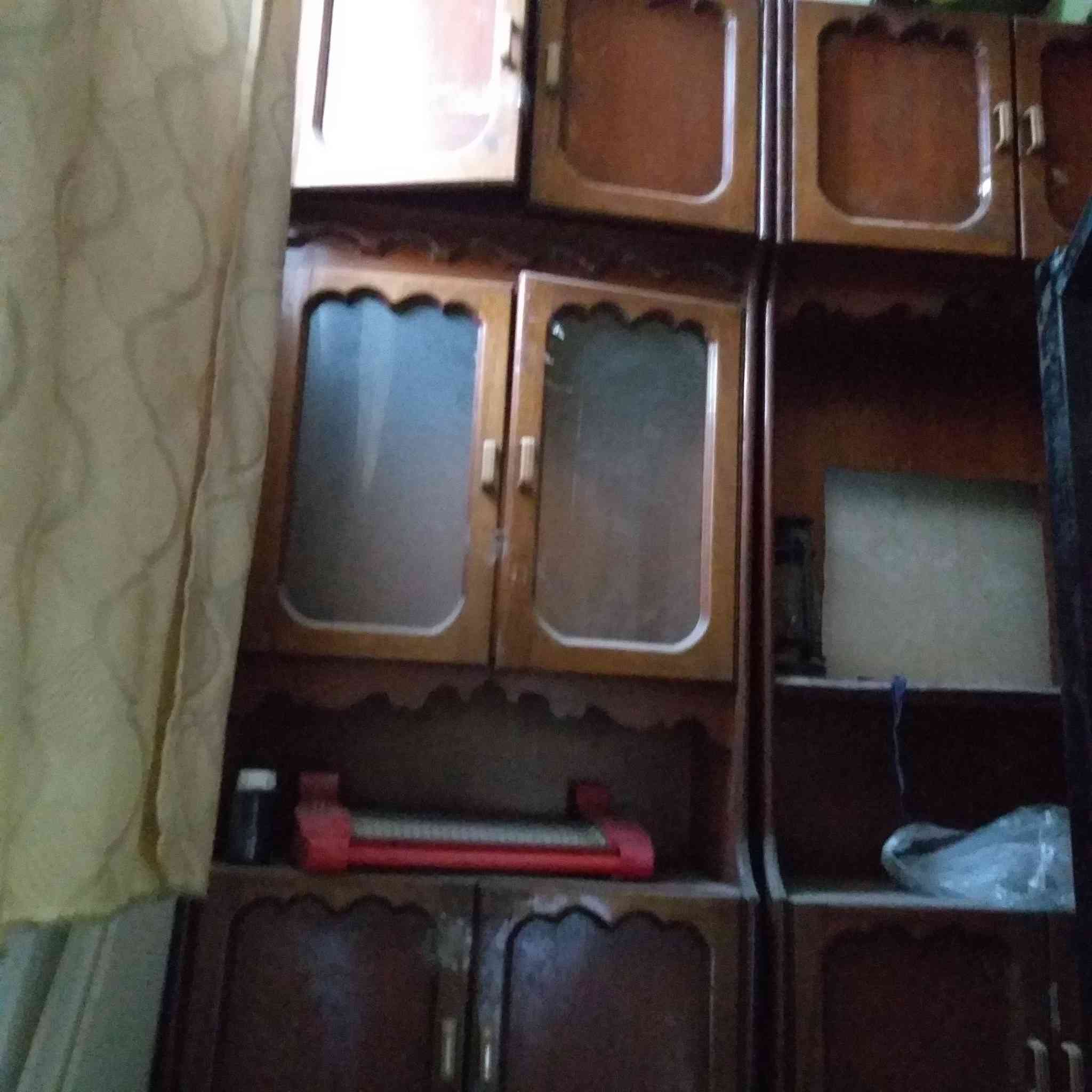 كاونتر  ٢٤٠ الف
مبردة ٣٠ الف 
طبلات ٤٥ 
تصفية٤٥
زلاجات ٧ ناقص بس تايه 
طخم تركي نظيف جدا ٢٥٠
مكتبة ٣ قطع ٤٠  الف كلهم
ميز اسود ١٥ جديد
موصل
 حي الزهراء ***********
