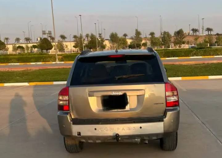جيب كومباس 2007 باسمي 70$ وبيها مجال بغداد 
***********
