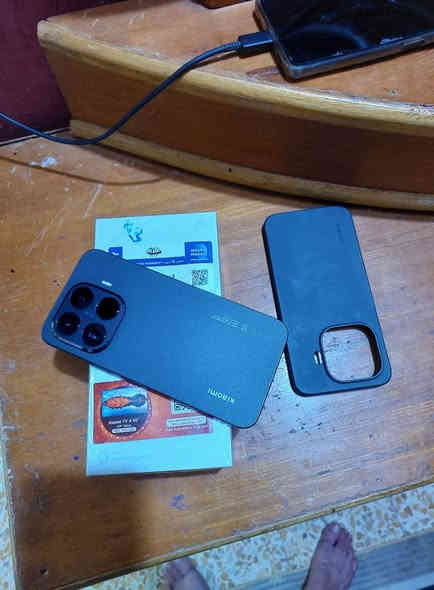 سلام عليكم للبيع شومي مي 15 تي ابرو ذاكرا 512=16 كامل ملحقات مستخدم اقل الشهر مكفول من الزلغ ولخدش كسر كارتون وكاله اتلوبي اصلي ضمان جهاز معروفه مواصفاته فول افلاكشب زوم كامره 120 اكس جهاز عملاق اقوه معالج ببجي 120 افريم سلس بطاريه حجم كلش كبير شحن سريع 90 واط سعر الجهاز 700 مجال قليل رقمي *********** ميسان حي الرحمه الثانيه قرب المستشفى البناني عمارة
