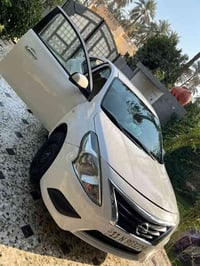 نيسان سني هندي 2020 السعر 100  بغداد رقم انكليزي الدولي   الممشى213km ...