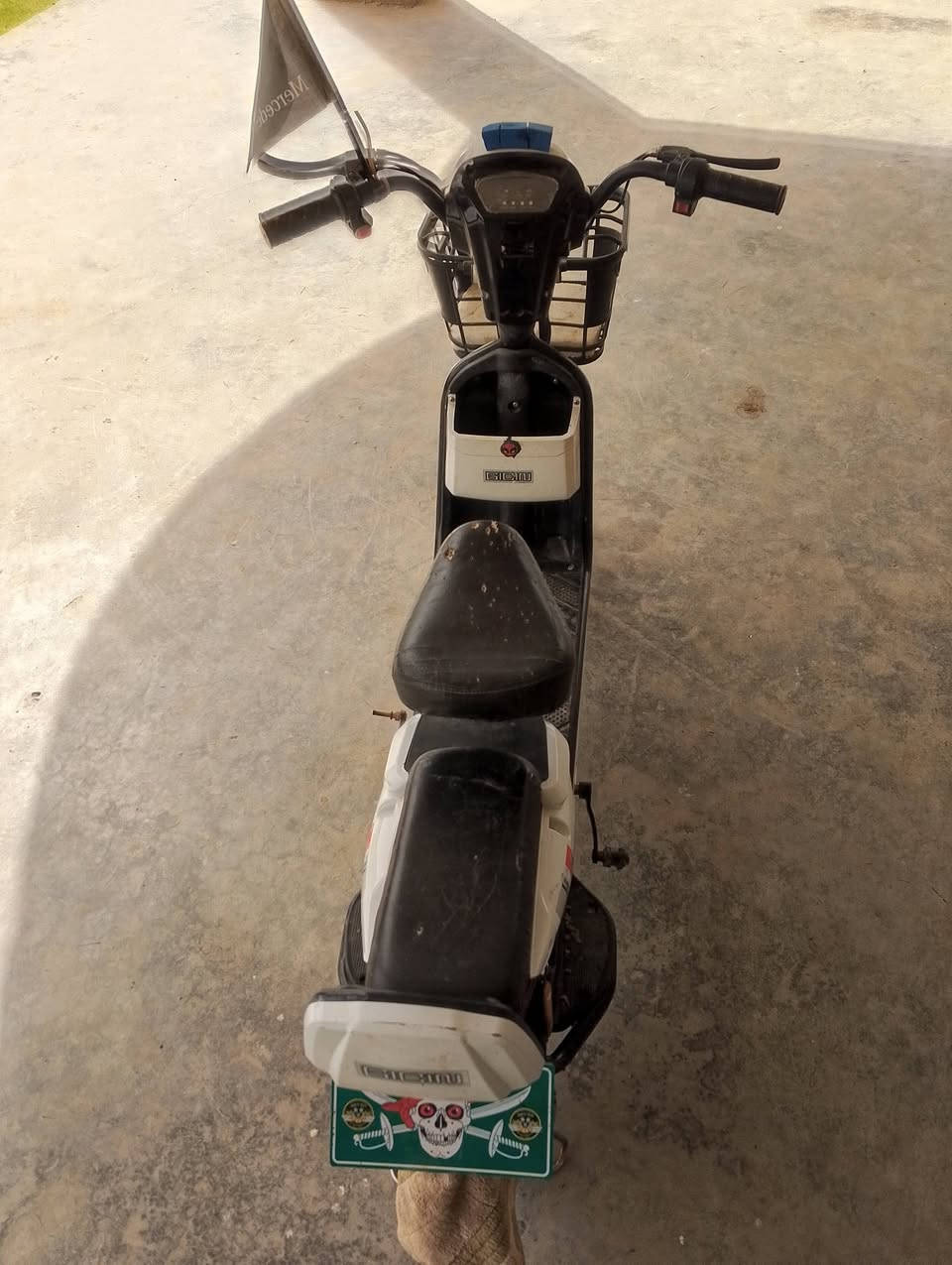 دراجه شحن بيهه ضعف بلبطاريات السعر 200 وبيهه مجال


**إذا كنت صاحب هذا الإعلان وتريد حذفه لأي سبب، رجاءا أرسل رسالة إلى الدعم الفني**