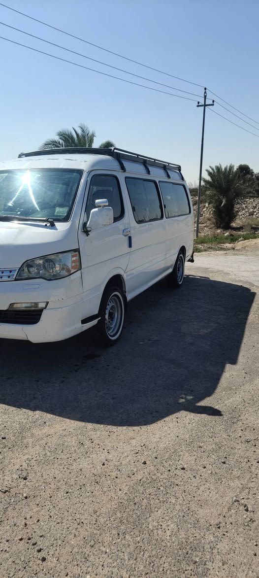 السلام عليكم ورحمة الله H1للبيع محرك وكير خير من الله سياره كفاله من البارد بيها رش بطويله رقم واسط حره مداور مطلوبه مرور وضريبه 5ورقات ينزلن من سعره اريدها 75قفل هذا رقمي بي واتساب ***********
