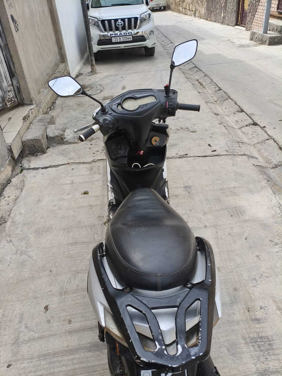 سلام عليكم دراجة سكنس ياباني كهربائية كلها شغاله سلف هندر شغال مكينه ناعمه سعر : 300 وبي مجال رقم : *********** بي وتساب
