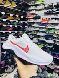 نایک • نظیف ١٠٠٪ • قیاس ٤٢