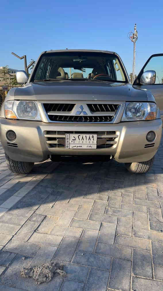 السلام عليكم 
للبيع باجيرو 2006خليجي 
كير محرك صدر تبريد بشرط 
سياره نضيفه مابيه نقص 
غرفته نضيفه 
بيه 5قطع صبغ ابيع احزام 
سياره مابيه مصرف اترايك وين متريد 
رقم بغداد بسمي 
السعر 88
*********** الرقم بي واتساب بغداد, العراق
