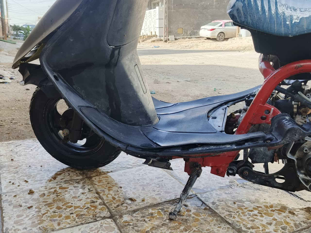 دراجه نوع فراشه شغاله للاخير عوزها كفرات بريكها تخفيف عوزه دسكات   مكينه لا تبخير ولا دخان بوشه وبستم ولفات كله جديد مكاني بابل ابي غرق سعرها ١٢٥ وبيها محال لشراي 
*********** واتساب او موجود ع الفيس
