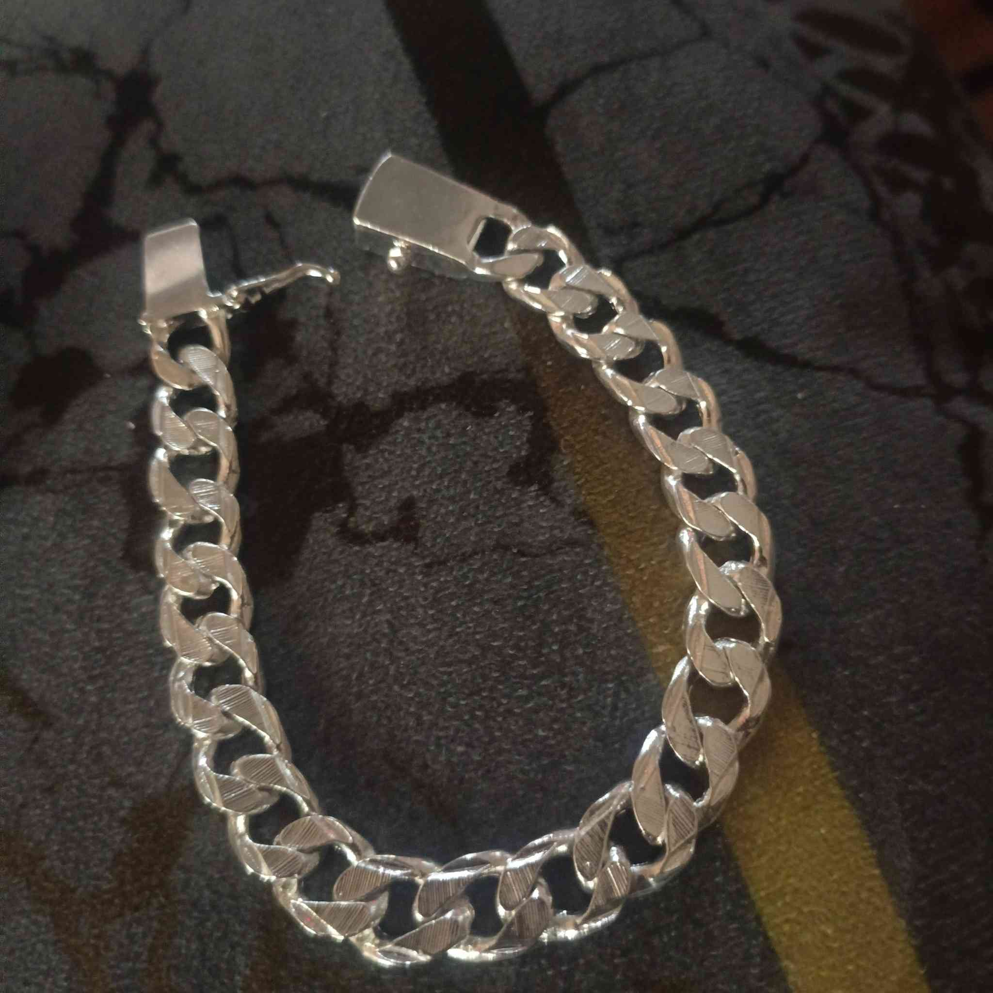 للبيع


**إذا كنت صاحب هذا الإعلان وتريد حذفه لأي سبب، رجاءا أرسل رسالة إلى الدعم الفني**