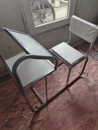 كرسي • للبيع