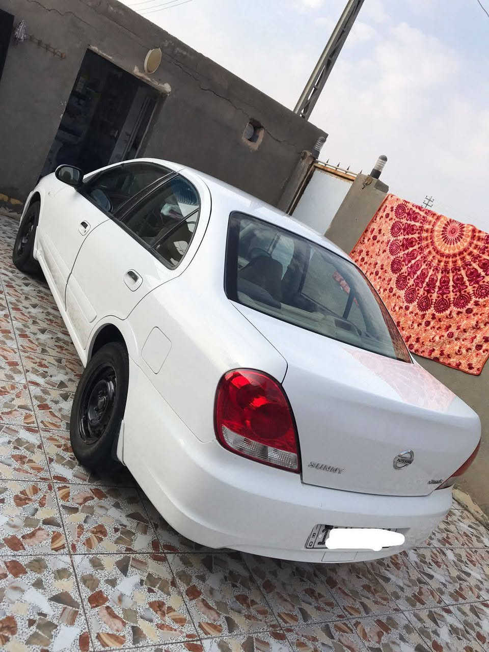 سلام عليكم للبيع نيسان سني موديل 2010 ياباني رقم بغداد الدولي بأسمي هزه جديده تحويل مباشر السياره كفاله عامه حتى الدعاميات  ماشيه 110الف  السياره جديده جداا اخت الزيرو محركه كير كفاله مامفتوح مكان السياره ذي قار الناصريه السعر البيع 130 ورقه اتصال على الأرقام ***********
          ***********
