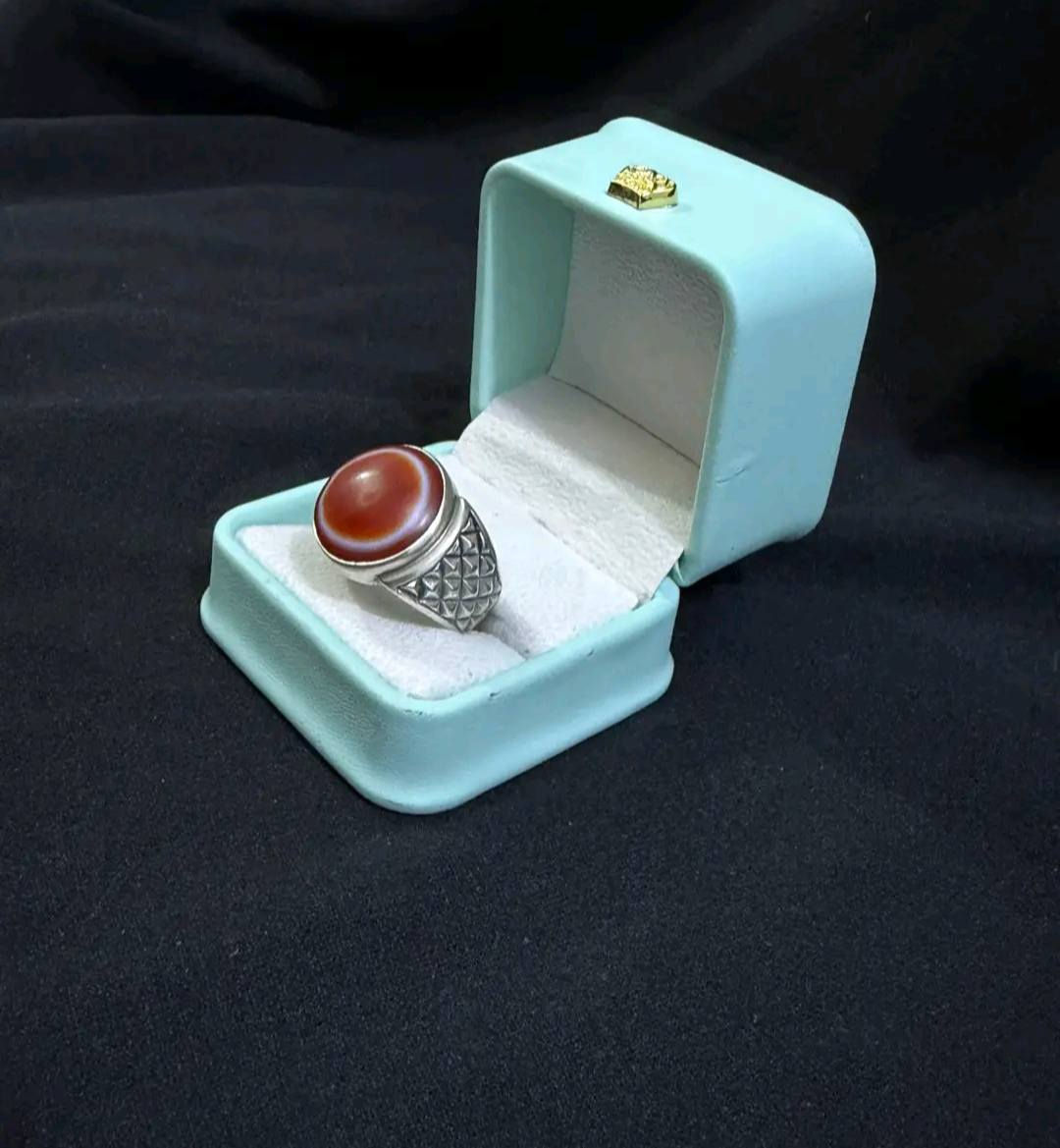 متاح خاتم جزع يماني قديم بلور..***********4
