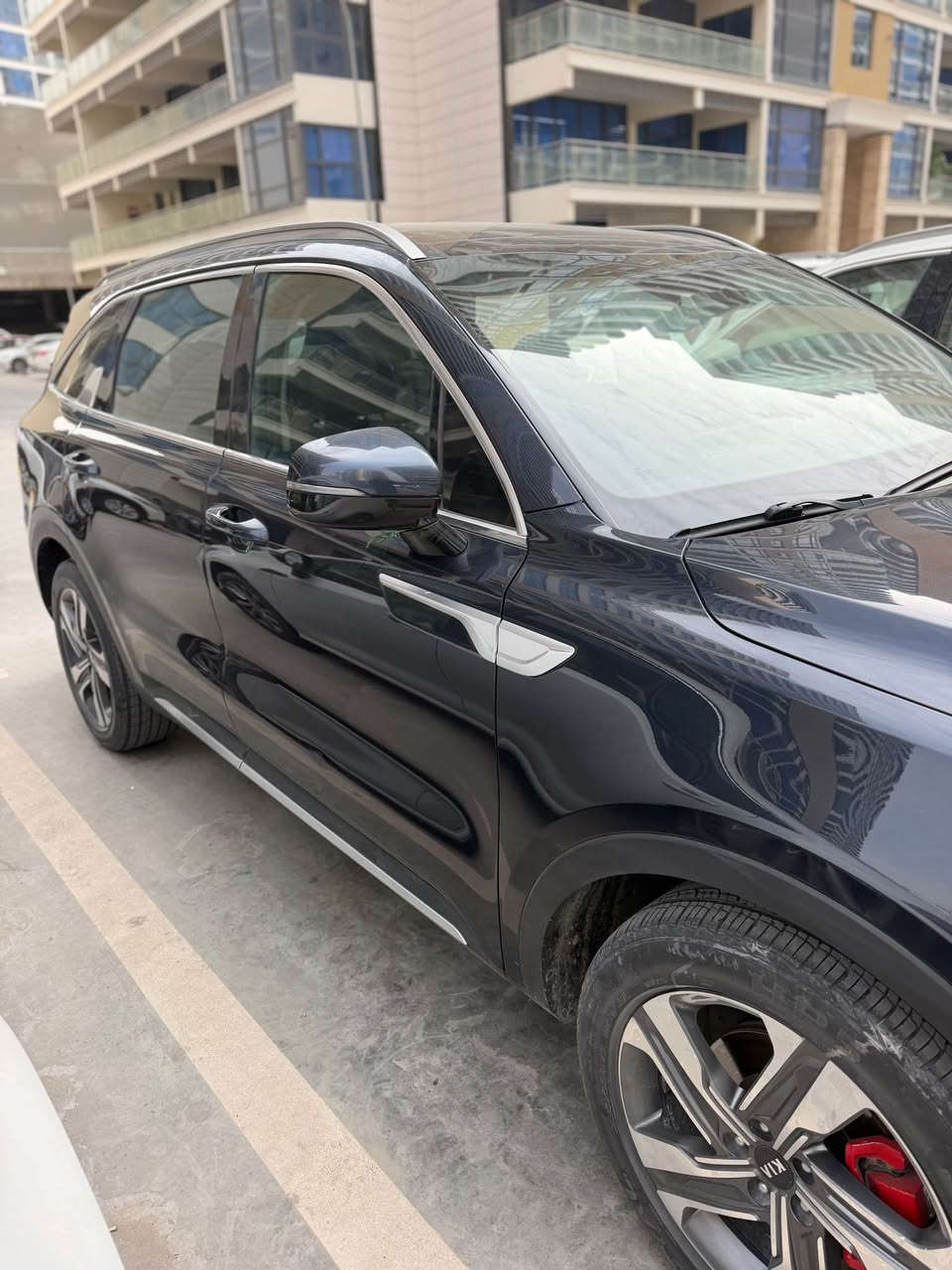 ( بيع سريع بسعر 210 قفل بدون تفاوض )
كفاله عااامه بدون اي حادث السياره اجت بدون الدعاميه من امريكه فقط صورها موجوده وفيديو على الواتساب 
بدون صبغ بدون تبديل بدون فتح بدون بارد 
كيا سورنتو 2021 فووول بانوراما كراسي 
كهرباء صندوك كهرباء جلد وتدفئة كير ماوس تشغيل عن بعد بصمه 7 راكب
السياره 4 سلندر هايبرد وبانزين صاروخ 
السياره جديده بكل معاني الكلمه ماشيه 45 الف لون السياره مميز حبري مو اسود 
رقمها بغداد باسمي عنواني المنصور 
*********** بغداد, العراق
