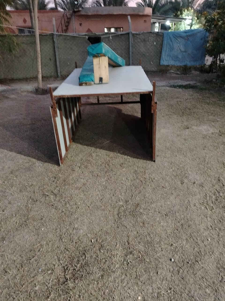 السلام عليكم شباب محجر ستوته مع كراسي نضيفات كلش استخدام قليل العنوان بابل ***********السعر 175
