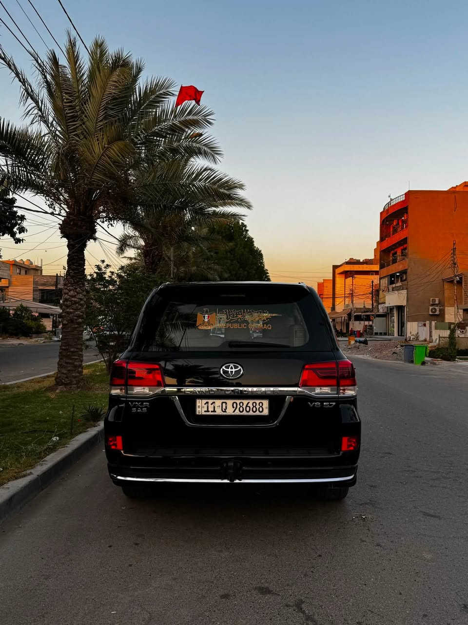 لاندكروز 2021 vxr مغلفه 8 سلندر 5.7
السياره جديده ماشيه 47 الف فطيم السياره اربع كامرات شاشه لكزس السياره مكفوله كفاله عامه عدا بي دي ار اصبعين بلجاملغ الامامي وباقي السياره يخبل ومغلفه ppf امريكي ب18 ورقه والله السياره بعدها جديده وتخبل وبلعافيه على الي راح ياخذها 
السعر 550$ وبيها مجال 
مكاني بغداد السيديه 
***********
