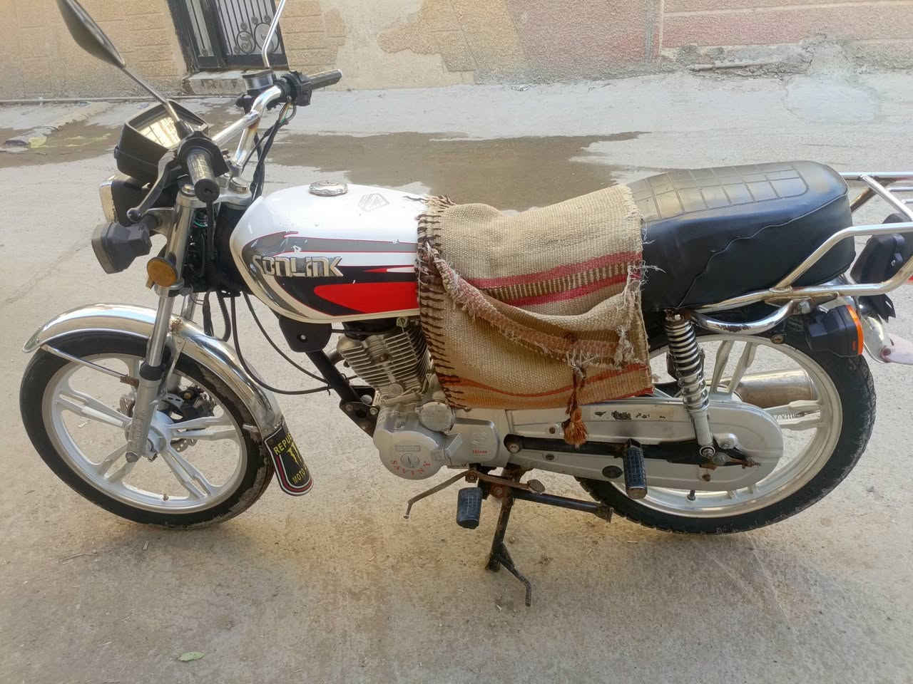 دراجه سيفان للبيع موديل ٢١ نضيفه كلش للاستفسار الاتصال على الرقم ***********
