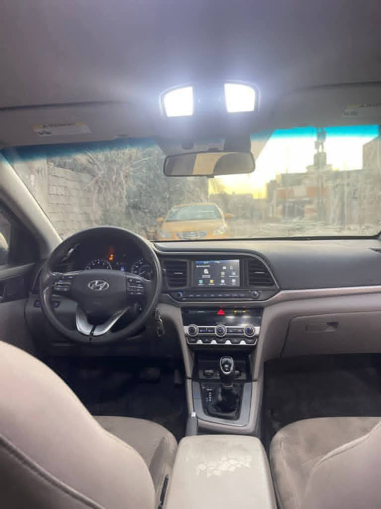 الانترا موديل 20
صبغ احزام
ليبل واحد ماعدا البنيد
نص فول 
سياره حلوه وجاهزه
كير ايتي 
محرك 2000 دوش
صدر تعبان فقط 
سياره تجي وشوف وتدلل

***********
السعر 110
