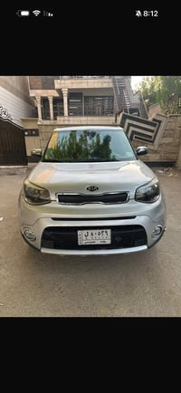 للبيع فقط كيا صول موديل 2018  مكينه 2000  نص مواصفات  حادث خلفي بدون ا...
