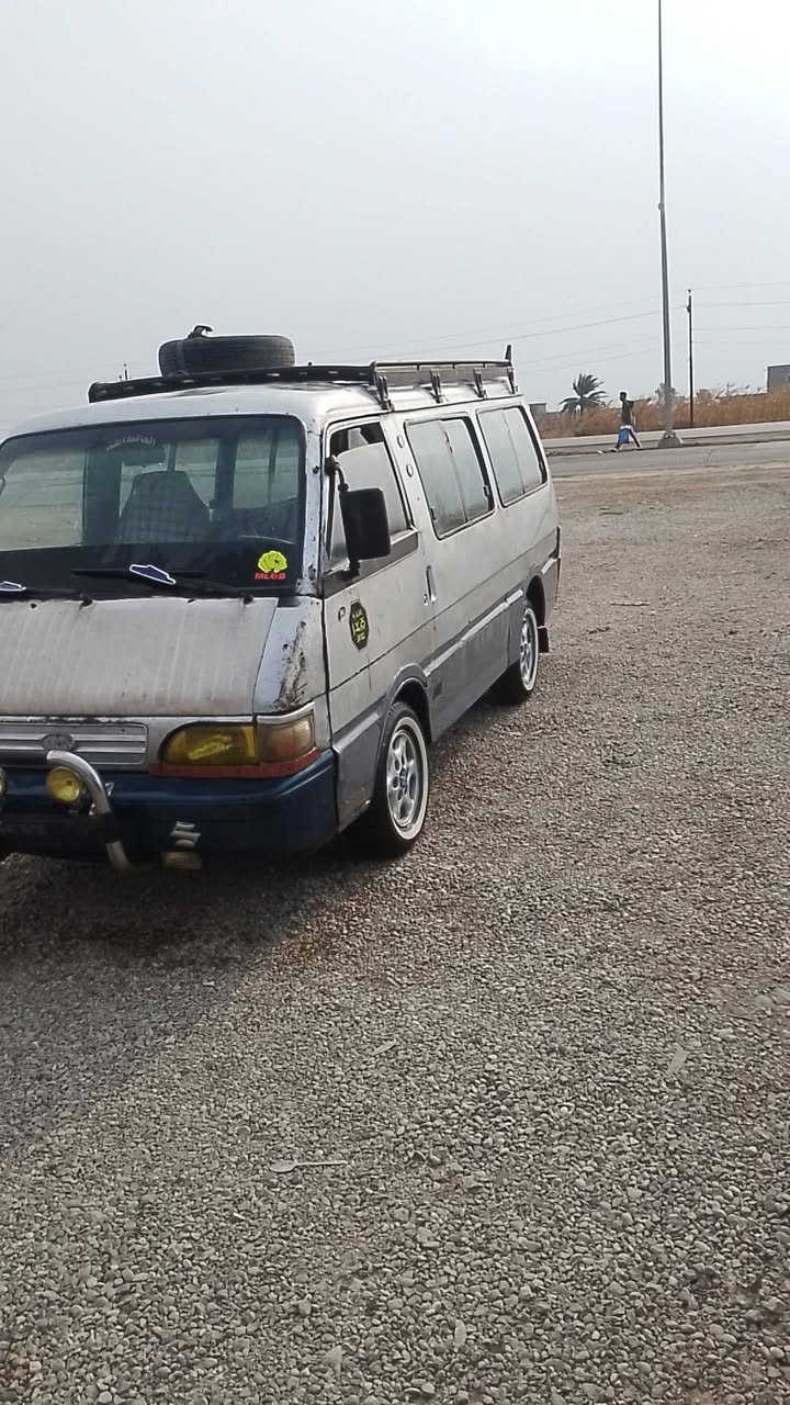 سلام عليكم كيه بيته للبيع موديل 94
سنويه صاقطه محرك 
كير اكسن مكفولات دوشمه جديده رقم ديالى تريد تحويل تريد وكاله سعر 32 وبيه مجال ***********
