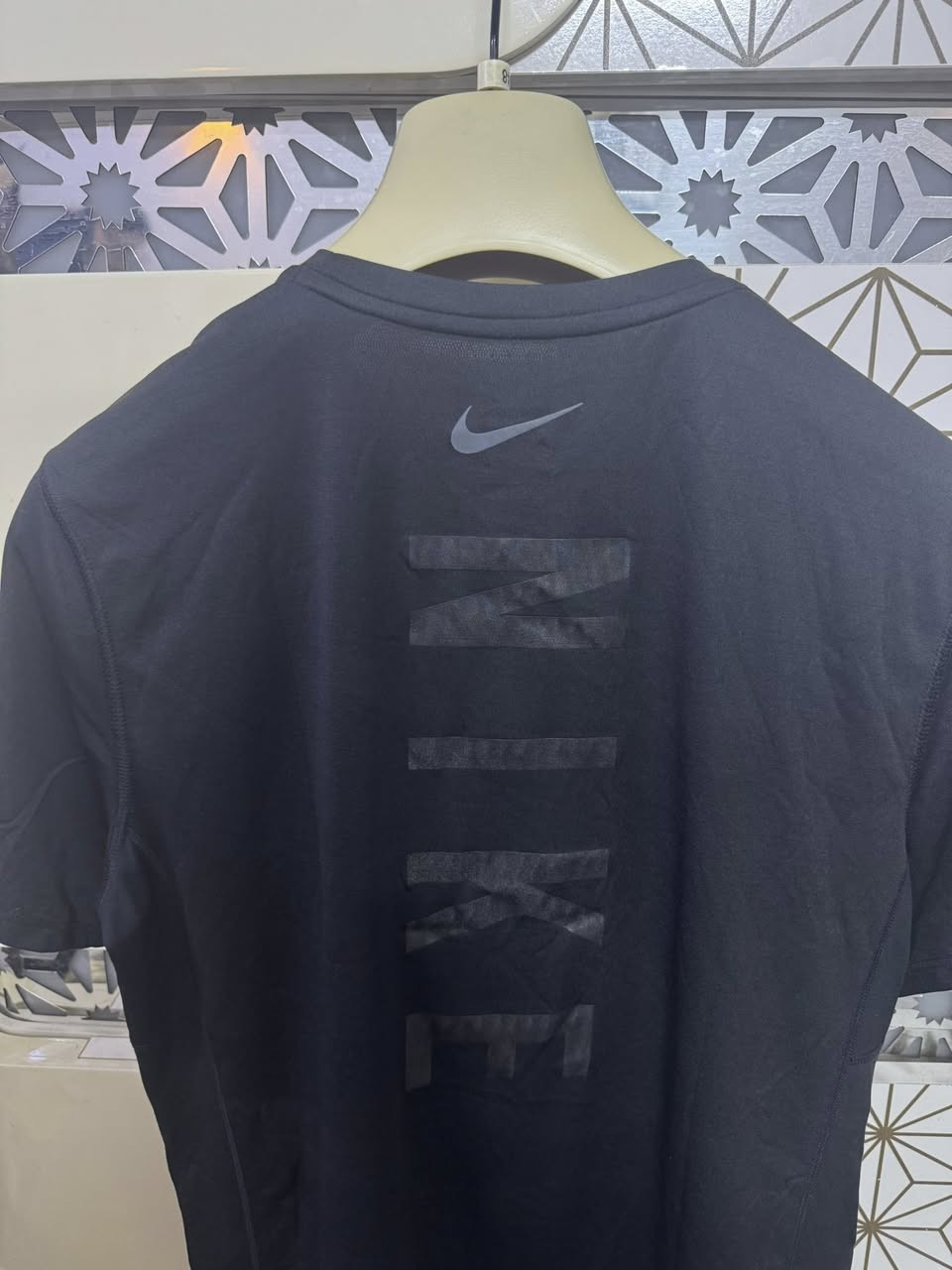 تيشيرت Nike Dri-fit
اصلي وكاله 
غير مستخدم
قياس L


**إذا كنت صاحب هذا الإعلان وتريد حذفه لأي سبب، رجاءا أرسل رسالة إلى الدعم الفني**