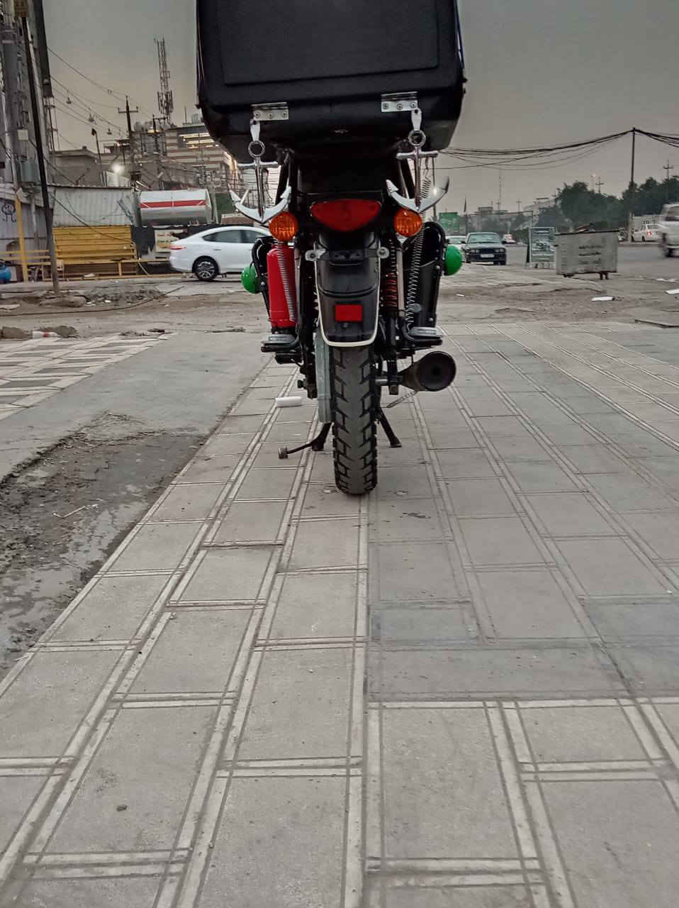 سلام عليكم دراجه بوكسر 23مرقم بأسم تحويل ثاني يوم الدراجه نضيفه خير من الله مثل ما موضح بل صوره مجفته شركه سعرهه 2300 وبيها مجال للطيبين والي يحب يتواصل ***********
