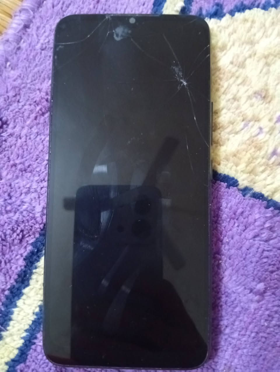 موبايل للبيع مابي اضرار بس الشاشة وكع من ايد اخوي الصغير ونكسرت التفاصيل بل الخاص اريد سبعين ألف


**إذا كنت صاحب هذا الإعلان وتريد حذفه لأي سبب، رجاءا أرسل رسالة إلى الدعم الفني**