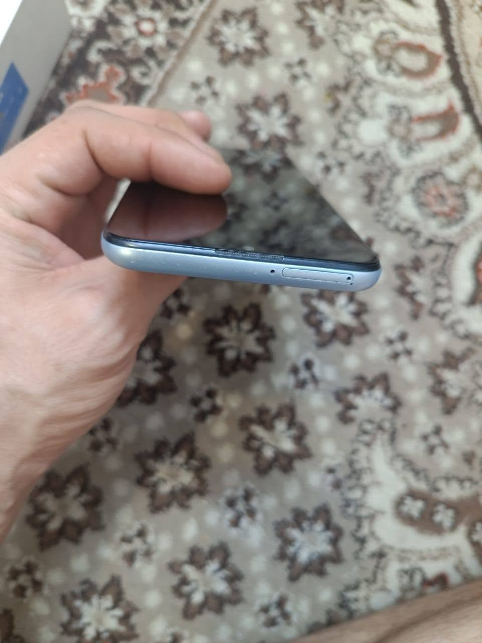 السلام عليكم هونر X7a
ذاكره ١٢٨ جهاز نظيف جدا 
مستعمل اقل شهرين فقط 
كارتونه مالته وياه 
السعر 125 وبي مجال 
مكان بغداد الحريه 
***********
