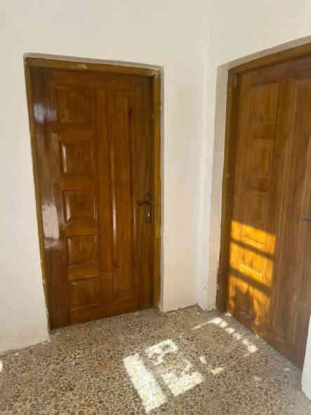 #دارللبيع 
طابو ملك صرف
________المساحه 250 متر ركن
بناء قديم مرمم جديد

فارغ تسليم مفتاح

#تفاصيل الدار
___ستقبال
مطبخ
____هول
غرفتين نوم 2
صحيات داخلية و خارجيه
__كراج سيارة
حديقة

#الموقع ابي غرق حي السلام

                       الاسفسار أكثر الاتصال
             واتساب ***********
                         ***********

                               #ملاحضه
                         لديك عرض ما عليك
                 غير مراسلة الصفحه او الاتصال
  ______________________________________
                     يتوفر لدينا كادر مختص
                 في البناء وترميم مقاولات عامه
                         ***********
