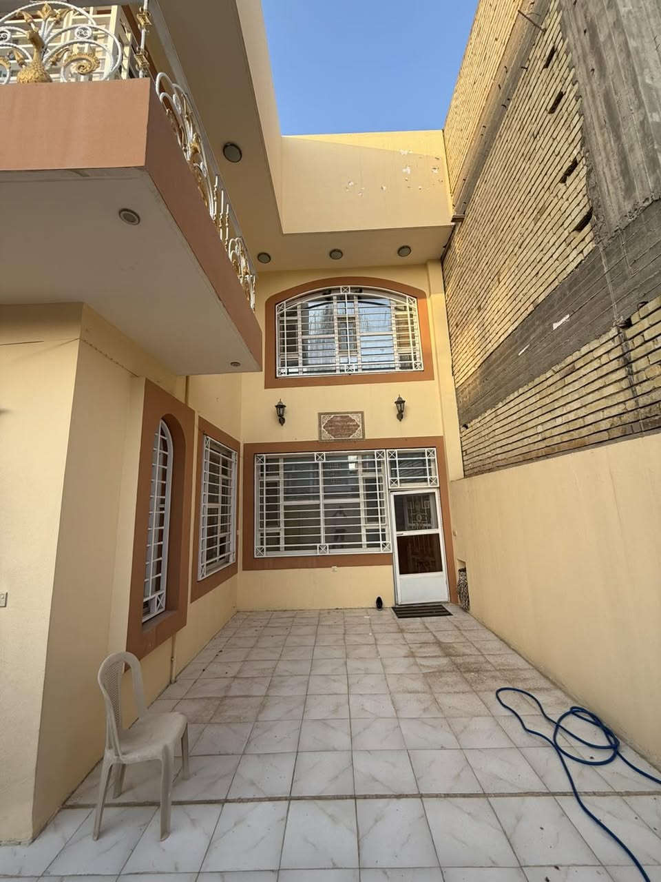 #عقار_للبيع🏠

#الموقع :حي السعد🌍

#المساحه : 272 واجهه 9 نزال 30 ✨

#التفاصيل :شارع 15 قرب المتنزه بناء طابقين نظيف جداً يحتوي على 4 غرف منام سويت 
✨
 
#المحافظة_للوساطة_العقارية 🌍
تسعدنا زيارتكم لمكتبنا 
📍في النجف - حي الاشتراكي - خلف شارع الروان 📍

للمزيد من المعلومات والتفاصيل عن العقار والمعاينه الميدانية يرجى الاتصال على
الحاج ابو حسنين ال ناجي
☎️***********☎️
☎️***********☎️
#عقارات #النجف #تسويق_عقاري #مقاولات  #عقاراتي
