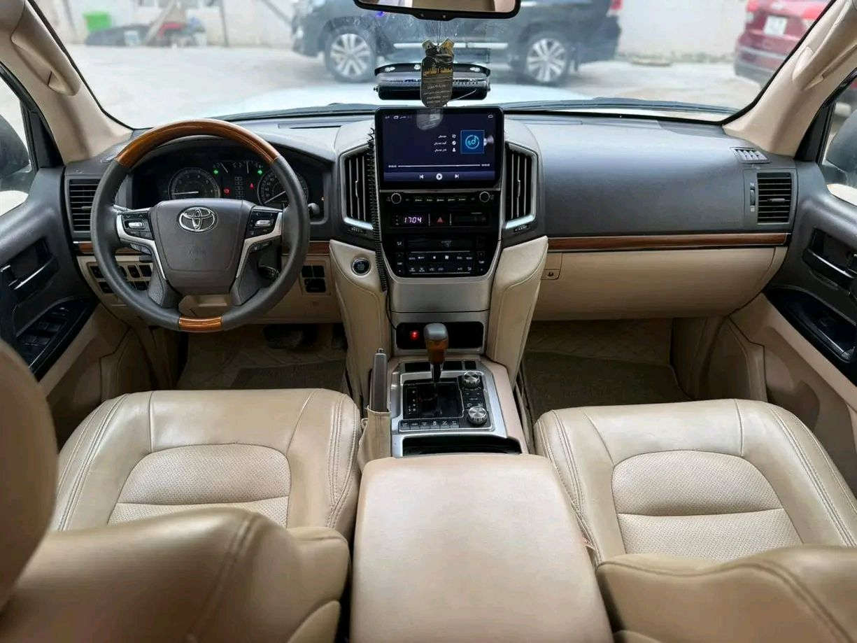 لاندكروزر 2014 محدثه 21 داخلي وخارج سياره جديده بالباكيت بيها كافيه بسيطه جدا جاهزه من الدعاميه للدعاميه ادامه كامله السعر مناسب جدا 245 بيع سريع العنوان حله ناحيه الطليعه***********
