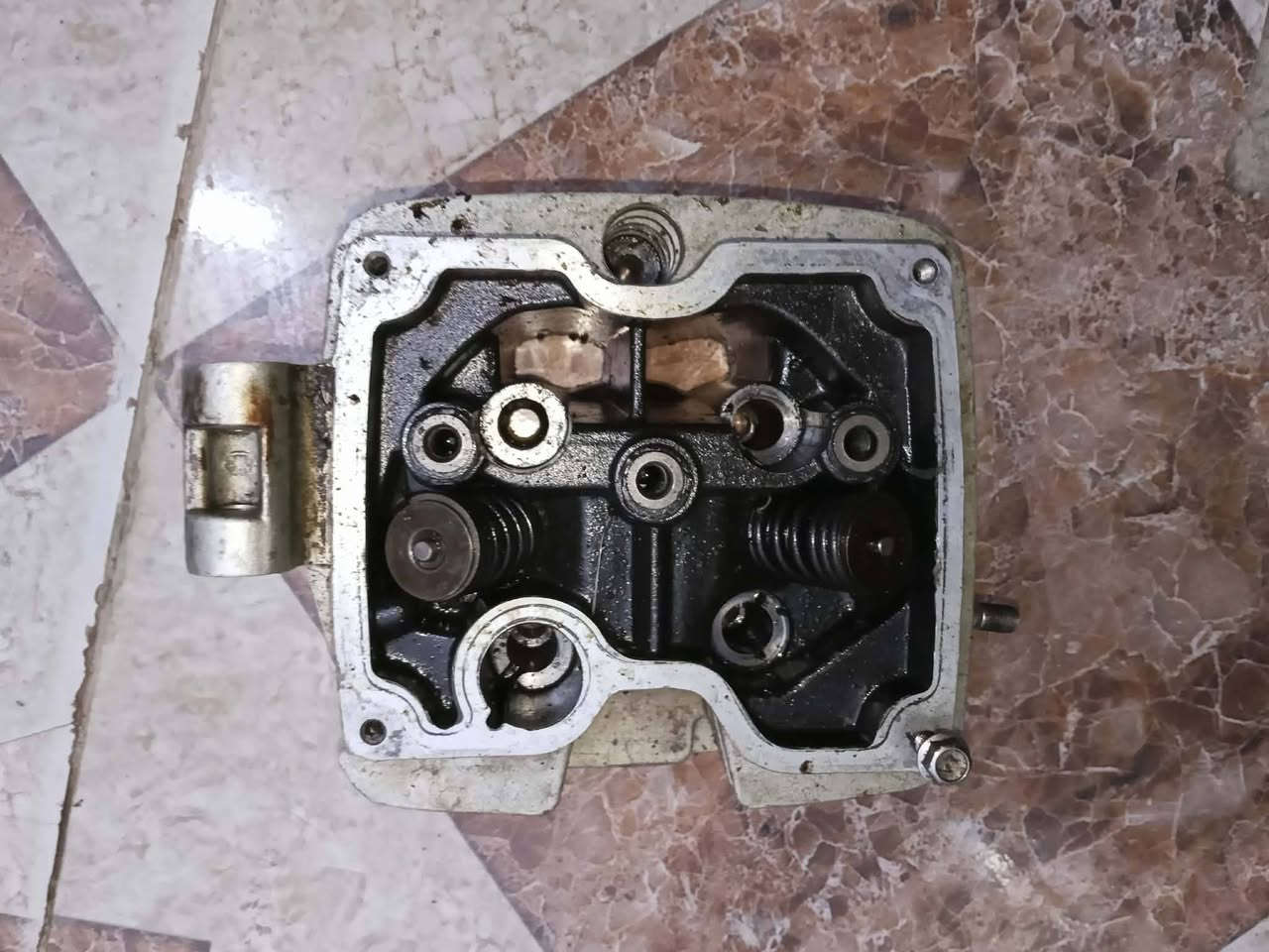 غراض ستوتات للبيع مكان ناصرية سديناويه تواصل على وات ساب ***********
