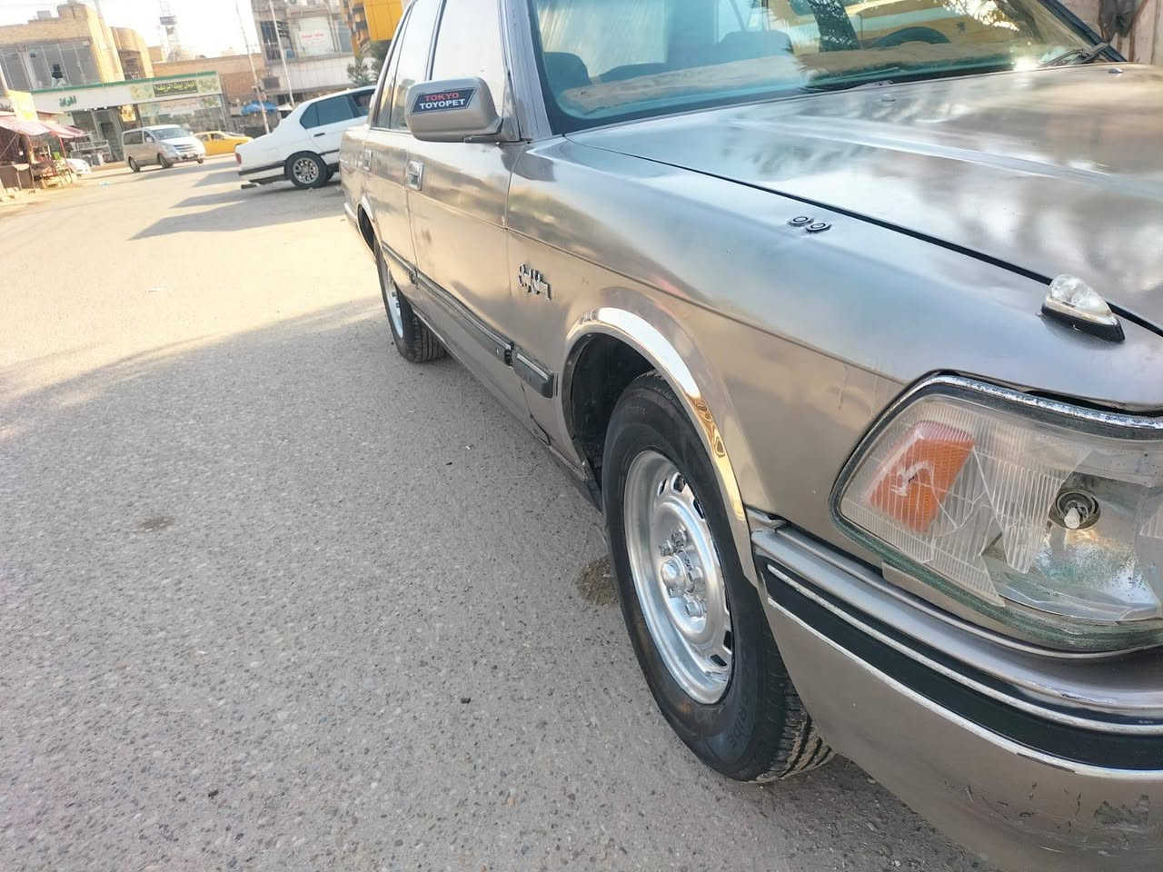 سلام عليكم سيدان كصيف البيع موديل 93مكفوله كص ونقل وعيب شرعي سياره مال جناي  بسمي رقم نكليزي سنويه 31 بصره مكينه وكير ونجي خير من الله كهربايات جهزه من الدعميه الدعميه مكان السياره ناصريه الفدا  السعر 39وبيه مجال الشراي***********
