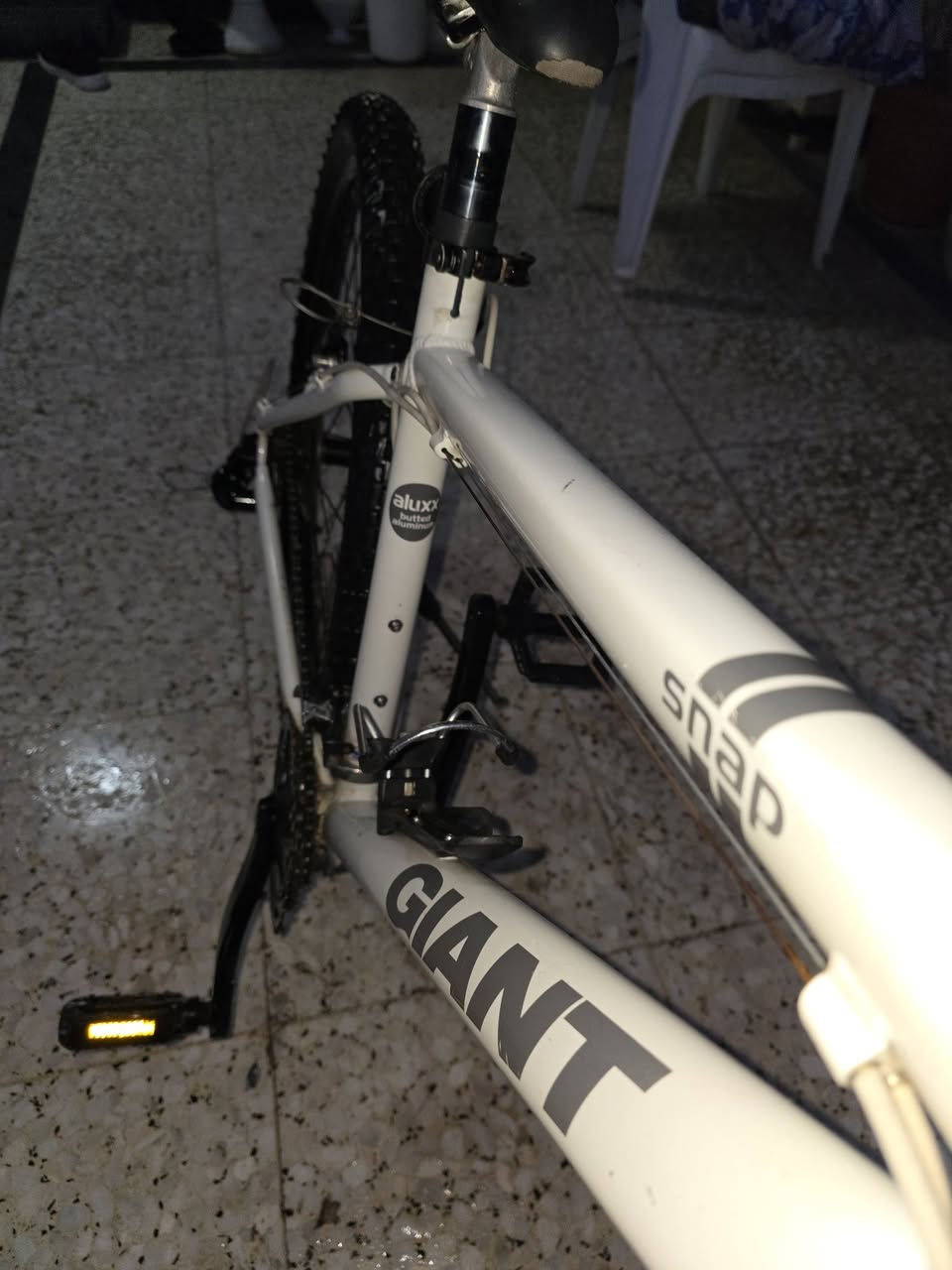 جينتا نضيف بل باكيت  السعر 200 وبي مجال


**إذا كنت صاحب هذا الإعلان وتريد حذفه لأي سبب، رجاءا أرسل رسالة إلى الدعم الفني**