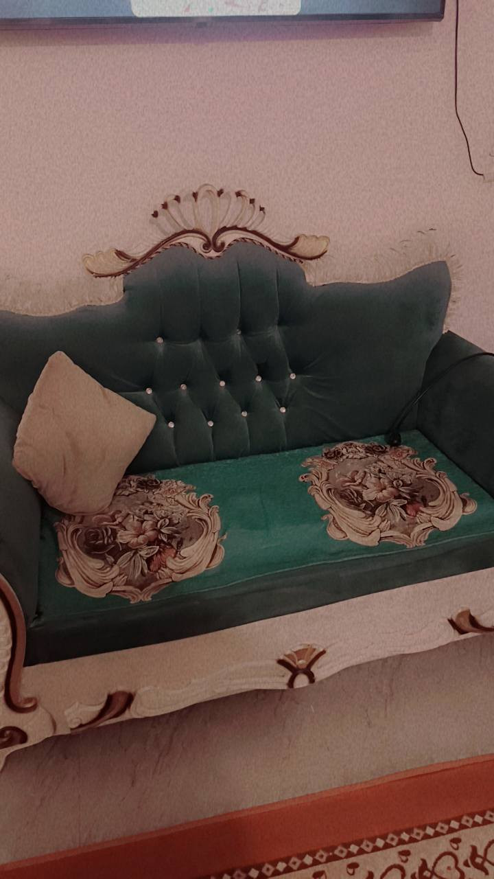 تخم للبيع  اخذنا ب ٦٠٠ بس السفنج المعقد زحف مثل مواضح بلصوره رايده ب ٢٥٠ فقل فقط المقعد السفنج زحف اول مخذنا نضيف كولش


**إذا كنت صاحب هذا الإعلان وتريد حذفه لأي سبب، رجاءا أرسل رسالة إلى الدعم الفني**