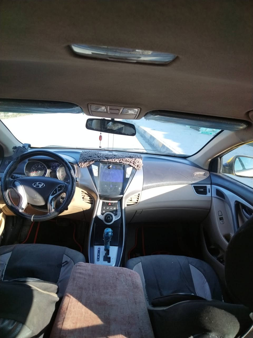 انتره 2012 أمريكي محرك 18 مرغوب نضام ايكو محرك كير شرط رقم نينوى بأسمي مبادل 4 قطع بيها ضربه بالحوض الورة سعر 90 ورقة بيها مجال التواصل على الرقم ***********
